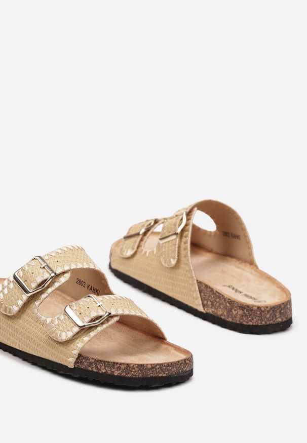 Born2be - Ciemnobeżowe Klapki na Korkowej Podeszwie ze Sprzączkami Leata. Okazja: na spacer. Nosek buta: otwarty. Kolor: beżowy. Materiał: jeans, materiał, len. Sezon: lato. Obcas: na obcasie. Styl: elegancki. Wysokość obcasa: niski
