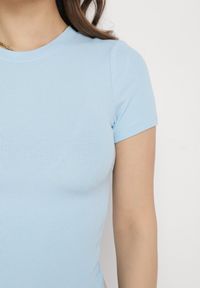 Born2be - Jasnoniebieski Bawełniany T-shirt Elastyczny Lireanne. Kolor: niebieski. Materiał: bawełna #7