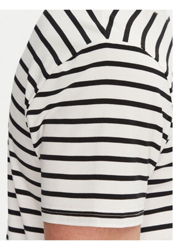 Resteröds T-Shirt 27041 2 Czarny Regular Fit. Kolor: czarny. Materiał: wiskoza