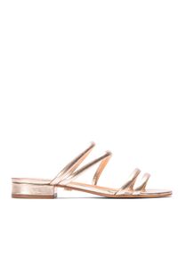 Kazar - Złote klapki damskie. Kolor: złoty. Materiał: skóra. Obcas: na obcasie. Styl: elegancki, klasyczny. Wysokość obcasa: niski #1