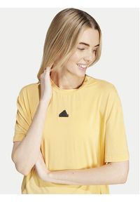 Adidas - adidas T-Shirt City Escape IS0664 Żółty Loose Fit. Kolor: żółty