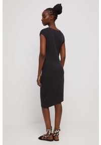 medicine - Medicine sukienka kolor czarny mini dopasowana. Kolor: czarny. Materiał: dzianina. Długość rękawa: krótki rękaw. Wzór: gładki. Typ sukienki: asymetryczne, dopasowane. Długość: mini #3