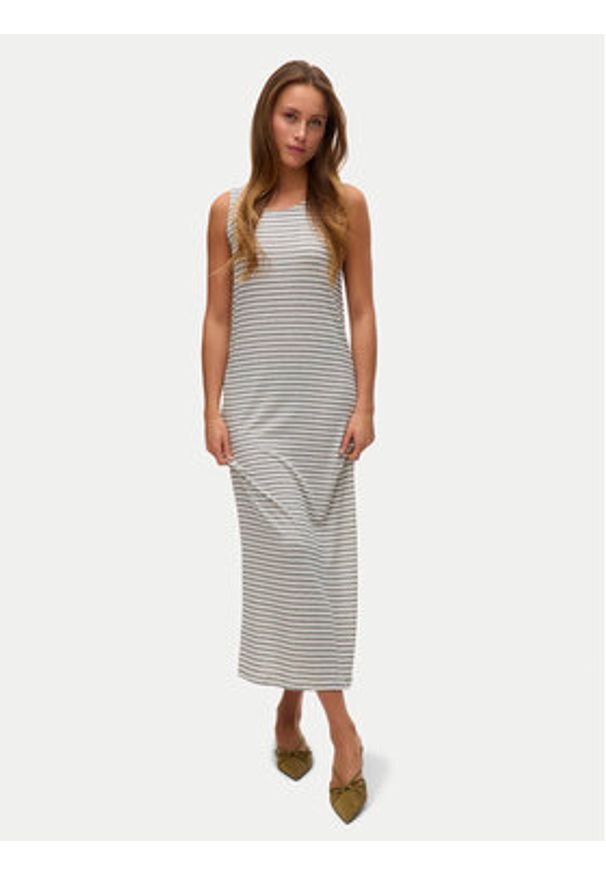 Vero Moda Sukienka codzienna Gina 10327658 Beżowy Regular Fit. Okazja: na co dzień. Kolor: beżowy. Materiał: syntetyk, wiskoza. Typ sukienki: proste. Styl: casual