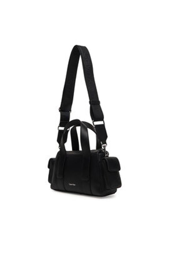 Calvin Klein Torebka Webbing Strap Pocket Bag LV04F3291G Czarny. Kolor: czarny. Materiał: skórzane