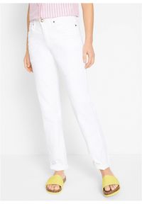 bonprix - Dżinsy ze stretchem Mom, mid waist, long. Okazja: na co dzień. Kolor: biały. Styl: casual #1