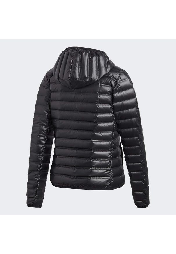 Adidas - Varilite Down Jacket. Kolor: czarny. Materiał: puch, poliester, materiał. Sport: turystyka piesza