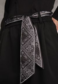 Renee - Czarne Bawełniano-Wiskozowe Spodnie Wide Leg z Paskiem Typu Apaszka Arlethia. Kolor: czarny. Materiał: wiskoza, bawełna. Styl: elegancki #3