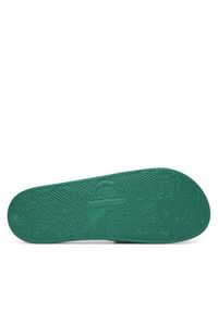 Calvin Klein Jeans Klapki Slide Monologo Cv YM0YM01367 Zielony. Kolor: zielony. Materiał: materiał
