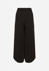 Renee - Czarne Wiskozowe Spodnie Szerokie High Waist Rissalene. Okazja: na spotkanie biznesowe, do pracy. Stan: podwyższony. Kolor: czarny. Materiał: wiskoza. Styl: biznesowy, elegancki #7