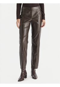 Vero Moda Spodnie z imitacji skóry Vips 10336342 Brązowy Straight Fit. Kolor: brązowy. Materiał: skóra