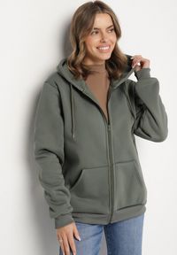 Born2be - Zielona Rozpinana Bluza z Bawełną i Kapturem Typu Oversize Diosa. Okazja: na co dzień. Kolor: zielony. Materiał: bawełna. Sezon: wiosna, jesień. Styl: klasyczny, casual