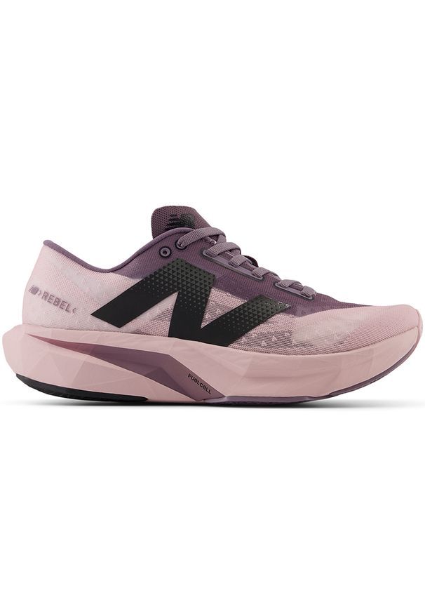 Buty damskie New Balance FuelCell Rebel v4 WFCXCS4 – różowe. Okazja: na co dzień. Kolor: różowy. Materiał: guma, materiał. Szerokość cholewki: normalna. Sport: fitness, bieganie