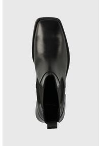 Vagabond Shoemakers sztyblety skórzane Blanca damskie kolor czarny na płaskim obcasie. Kolor: czarny. Materiał: skóra. Obcas: na obcasie. Wysokość obcasa: niski #2