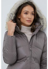 Calvin Klein kurtka puchowa damska kolor fioletowy zimowa. Okazja: na co dzień. Kolor: fioletowy. Materiał: puch. Sezon: zima. Styl: casual #5