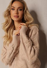 Renee - Beżowy Sweter z Wełną i Bawełną z Pluszowymi Wstawkami Alrua. Kolor: beżowy. Materiał: wełna, bawełna. Sezon: zima #5