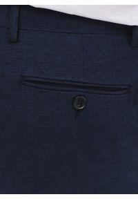 Pako Lorente - PAKO LORENTE - Granatowe spodnie ganiturowe z lnem. Kolor: niebieski. Materiał: len. Wzór: gładki. Sezon: wiosna, lato #4