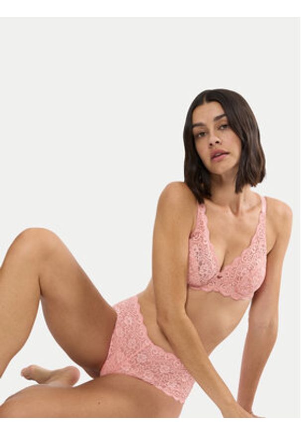 Triumph Figi klasyczne z wysokim stanem Amourette 10210675 Różowy. Stan: podwyższony. Kolor: różowy. Materiał: syntetyk