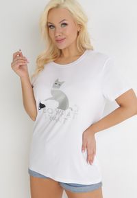 Born2be - Biały T-shirt z Błyszczącym Nadrukiem Kotka Shanaia. Kolekcja: plus size. Kolor: biały. Wzór: nadruk #7