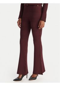 Marciano Guess Spodnie materiałowe 5YGB29 5881Z Bordowy Regular Fit. Kolor: czerwony. Materiał: wiskoza #1