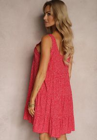Renee - Czerwona Sukienka z Bawełny o Rozkloszowanym Kroju z Falbanami Tessamay. Okazja: na co dzień. Kolor: czerwony. Materiał: bawełna. Typ sukienki: rozkloszowane. Styl: casual #5