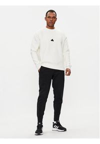 Adidas - adidas Bluza Z.N.E. Premium IN1845 Biały Loose Fit. Kolor: biały. Materiał: bawełna #5