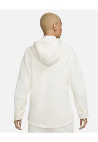 Bluza sportowa damska Nike FB8338110. Typ kołnierza: kaptur. Kolor: wielokolorowy
