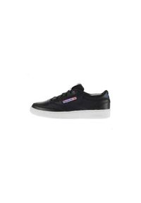 Buty do chodzenia męskie Reebok Club C 85 SO. Zapięcie: sznurówki. Kolor: czarny. Materiał: skóra, syntetyk, tkanina, materiał. Szerokość cholewki: normalna. Model: Reebok Club. Sport: turystyka piesza