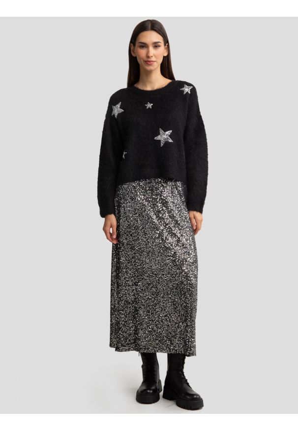 Big-Star - Sweter damski z dodatkiem wełny z aplikacją czarny Starlia 906. Kolor: czarny. Materiał: wełna. Długość: krótkie. Wzór: aplikacja. Styl: retro