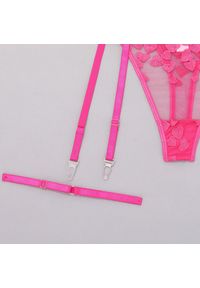 Intica - Zestaw bielizny koronkowej czteroczęściowy z pasem do pończoch Ughetta. Kolor: różowy. Materiał: koronka. Wzór: aplikacja, koronka #4