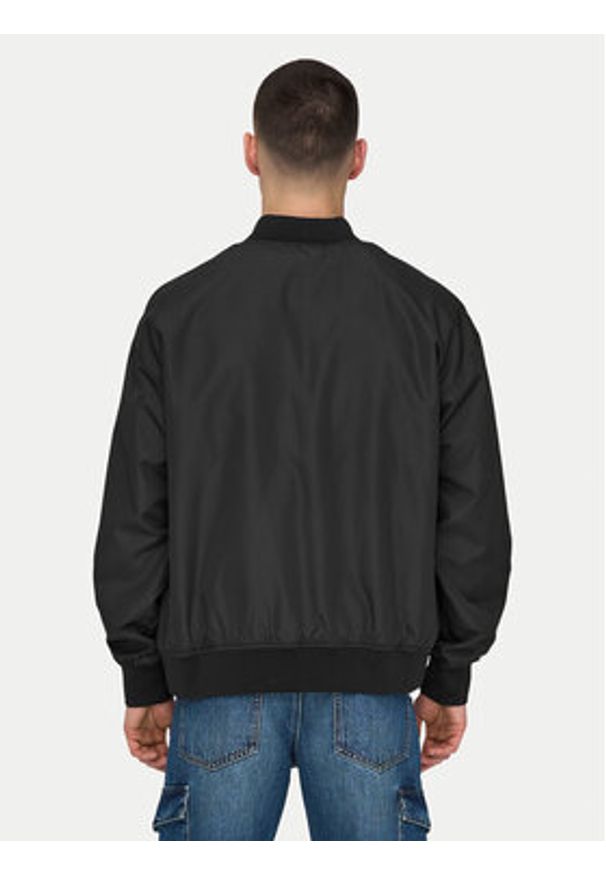 Only & Sons Kurtka bomber Gavin 22030757 Czarny Regular Fit. Kolor: czarny. Materiał: syntetyk