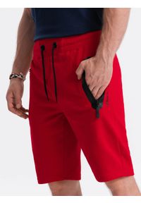 Ombre Clothing - Krótkie spodenki męskie dresowe - czerwone V2 - Rozmiar: XL. Okazja: na co dzień. Kolor: czerwony. Materiał: dresówka. Długość: krótkie. Wzór: nadruk. Sezon: wiosna, lato. Styl: klasyczny, casual