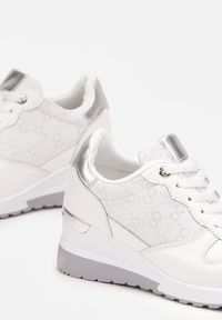 Renee - Białe Sneakersy na Koturnie z Metaliczną Wstawką Derine. Kolor: biały. Obcas: na koturnie #2