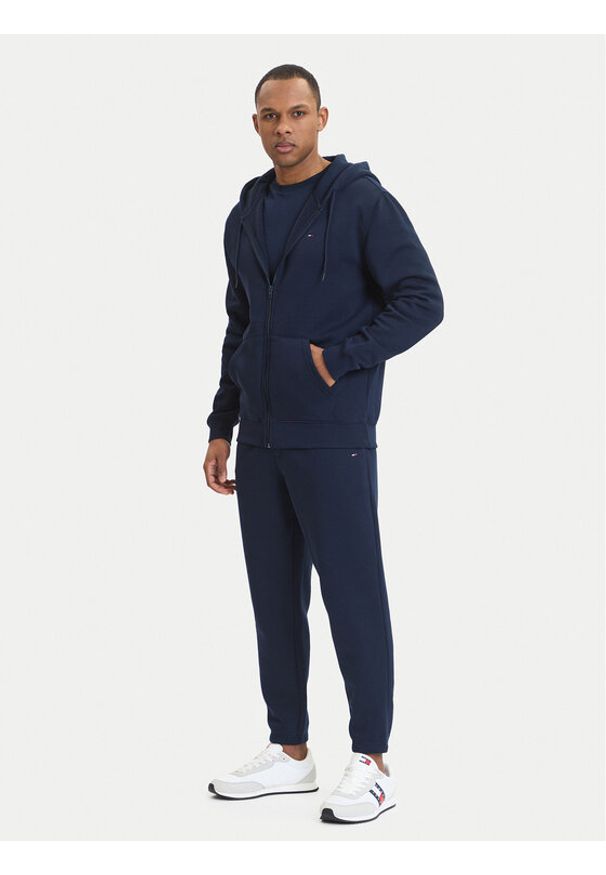 Tommy Jeans Dres DM0DM23281 Granatowy Regular Fit. Kolor: niebieski. Materiał: bawełna