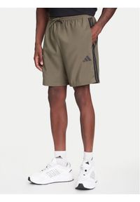 Adidas - adidas Szorty sportowe Essential 3-Stripes Chelsea JE6434 Khaki Regular Fit. Kolor: brązowy. Materiał: syntetyk. Styl: sportowy