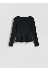 Reserved - Bluzka z baskinką - czarny. Kolor: czarny. Materiał: dzianina, bawełna. Wzór: gładki