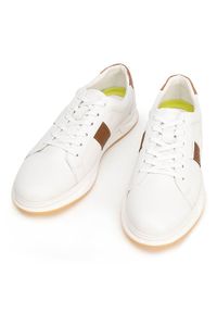 Wittchen - Męskie sneakersy skórzane na gumowej podeszwie biało-brązowe. Nosek buta: okrągły. Kolor: biały, wielokolorowy, brązowy. Materiał: skóra. Wzór: jednolity, kolorowy. Sezon: lato #2