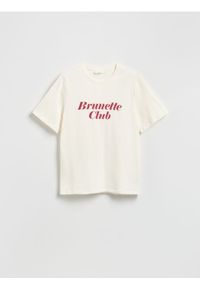 Reserved - T-shirt z nadrukiem - złamana biel. Materiał: dzianina, bawełna. Wzór: nadruk #1