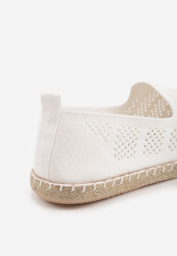 Born2be - Białe Espadryle z Ażurowej Siateczki Ozdobione Plecionką Lanivesa. Okazja: na co dzień. Kolor: biały. Materiał: len, jeans. Szerokość cholewki: normalna. Wzór: aplikacja, ażurowy. Sezon: lato. Styl: wakacyjny, elegancki, casual, klasyczny