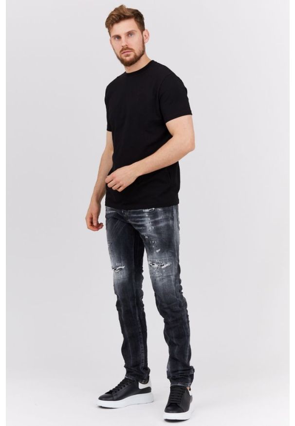 DSQUARED2 Czarne jeansy męskie cool guy jean. Kolor: czarny. Wzór: aplikacja
