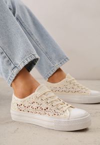 Born2be - Jasnobeżowe Ażurowe Trampki Przed Kostkę Russi. Wysokość cholewki: przed kostkę. Kolor: beżowy. Materiał: jeans. Wzór: ażurowy #9