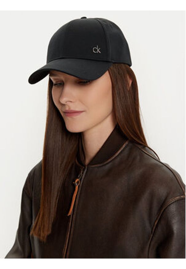 Calvin Klein Czapka z daszkiem K60K613102 Czarny. Kolor: czarny. Materiał: bawełna, materiał