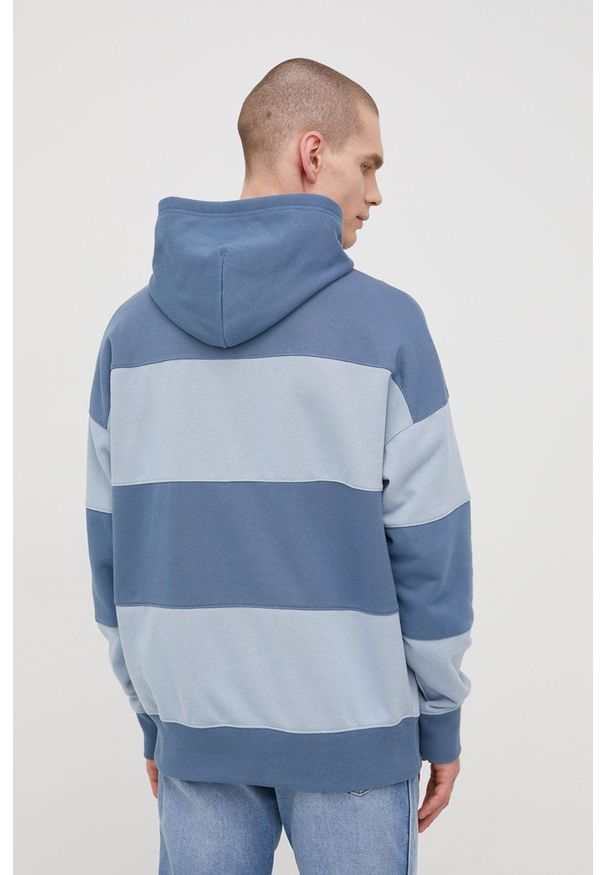 Champion bluza 217173 męska z kapturem z aplikacją. Typ kołnierza: kaptur. Kolor: niebieski. Materiał: dzianina. Wzór: aplikacja