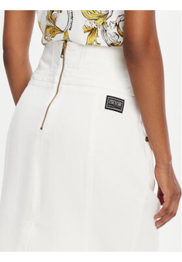 Versace Jeans Couture Spódnica jeansowa 78HAE85E Biały Regular Fit. Kolor: biały. Materiał: bawełna