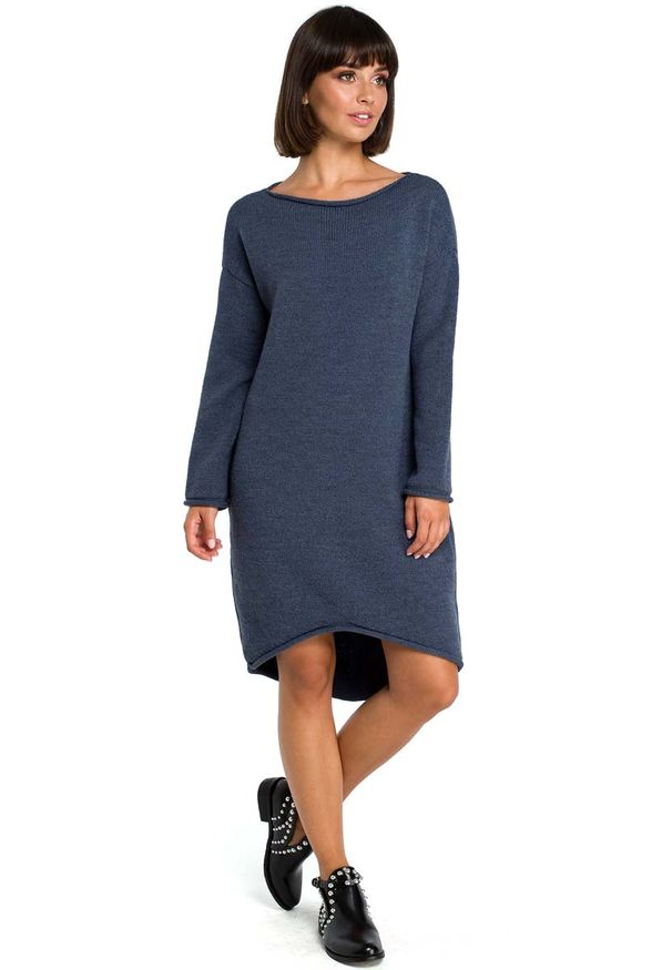 MOE - Niebieska Asymetryczna Swetrowa Sukienka z Dekoltem w Łódkę. Kolor: niebieski. Materiał: elastan, akryl, poliamid. Typ sukienki: asymetryczne