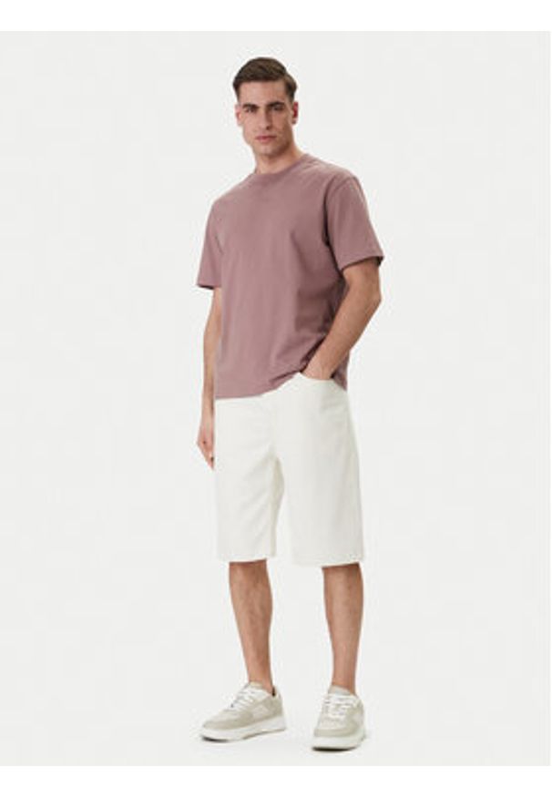 Hugo - HUGO Szorty jeansowe Skate 50555983 Écru Straight Fit. Kolor: kremowy. Materiał: bawełna