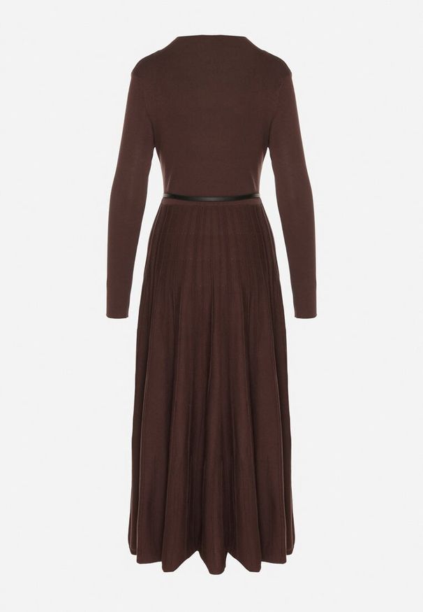 Born2be - Brązowa Rozkloszowana Sukienka z Dzianiny z Wiskozą z Długim Rękawem i Paskiem Tusmina. Okazja: na co dzień. Kolor: brązowy. Materiał: dzianina, wiskoza. Długość rękawa: długi rękaw. Styl: klasyczny, casual, elegancki