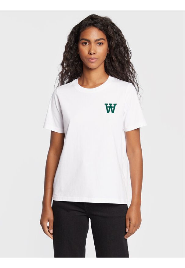 Wood Wood T-Shirt Mia 10232502-2222 Biały Regular Fit. Kolor: biały. Materiał: bawełna