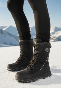 Born2be - Czarne Śniegowce Sznurowane Ocieplane Futerkiem Ellavisa. Okazja: na co dzień. Kolor: czarny. Materiał: futro. Sezon: zima. Styl: casual #1