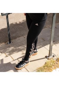Adidas - Legginsy fitness damskie ADIDAS. Kolor: czarny. Materiał: materiał, elastan, bawełna. Sport: fitness