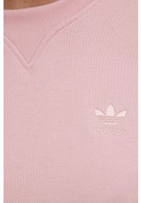 adidas Originals bluza bawełniana Trefoil Moments HE6923 damska kolor różowy gładka. Okazja: na co dzień. Kolor: różowy. Materiał: bawełna. Długość rękawa: długi rękaw. Długość: długie. Wzór: gładki. Styl: casual